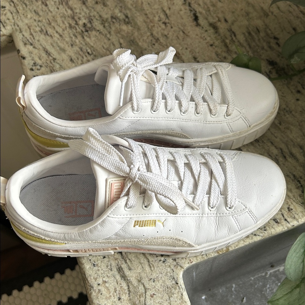 Womens platform puma sneakers 8 - Picture 2 of 11
